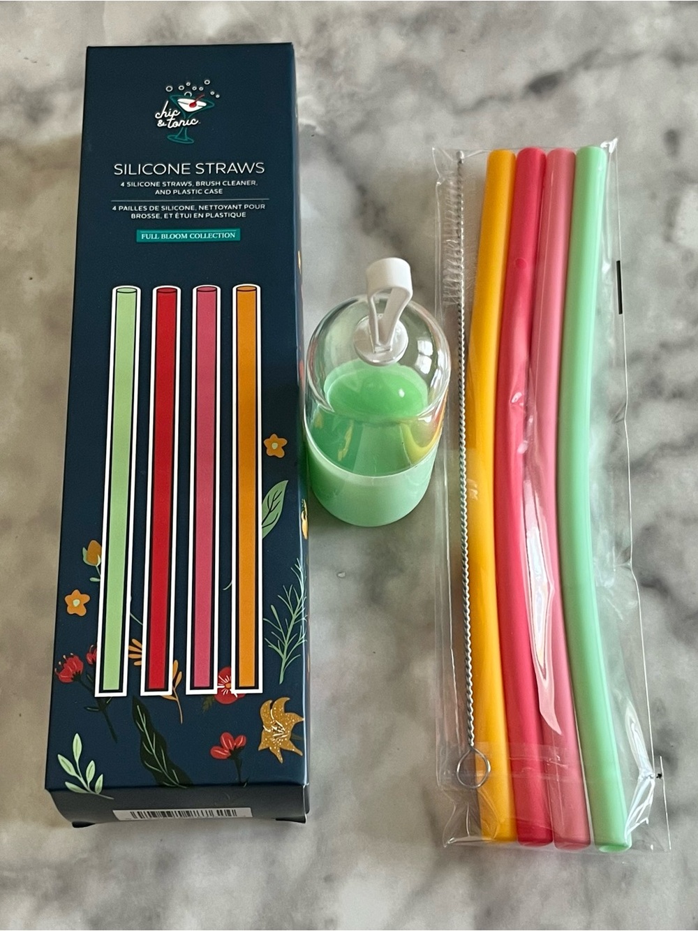 Silicone Reusable Straw Set with Portable Carrier Capsule - Chic & Tonic